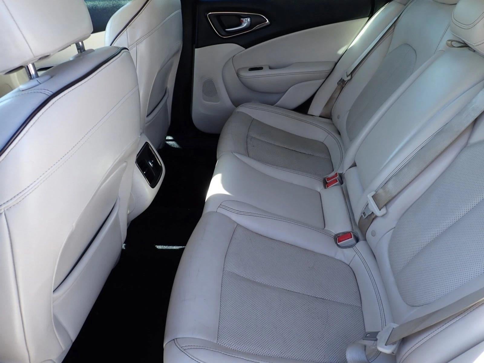 2015 Chrysler 200 C
