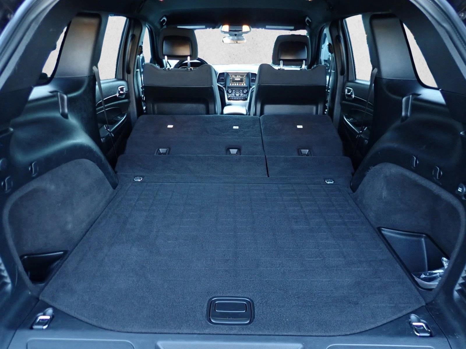 2019 Jeep Grand Cherokee Laredo E