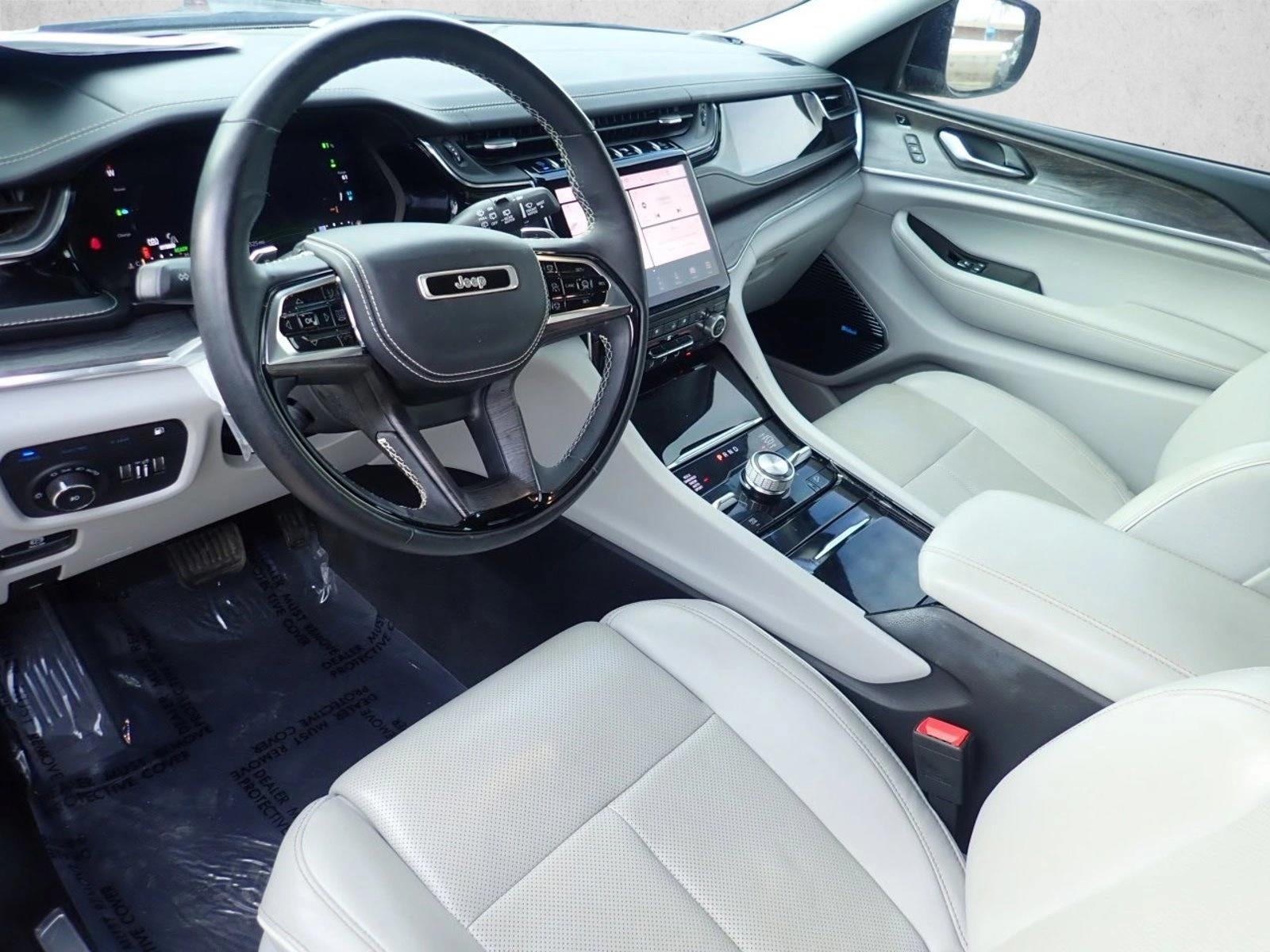 2022 Jeep Grand Cherokee 4xe Overland 4x4