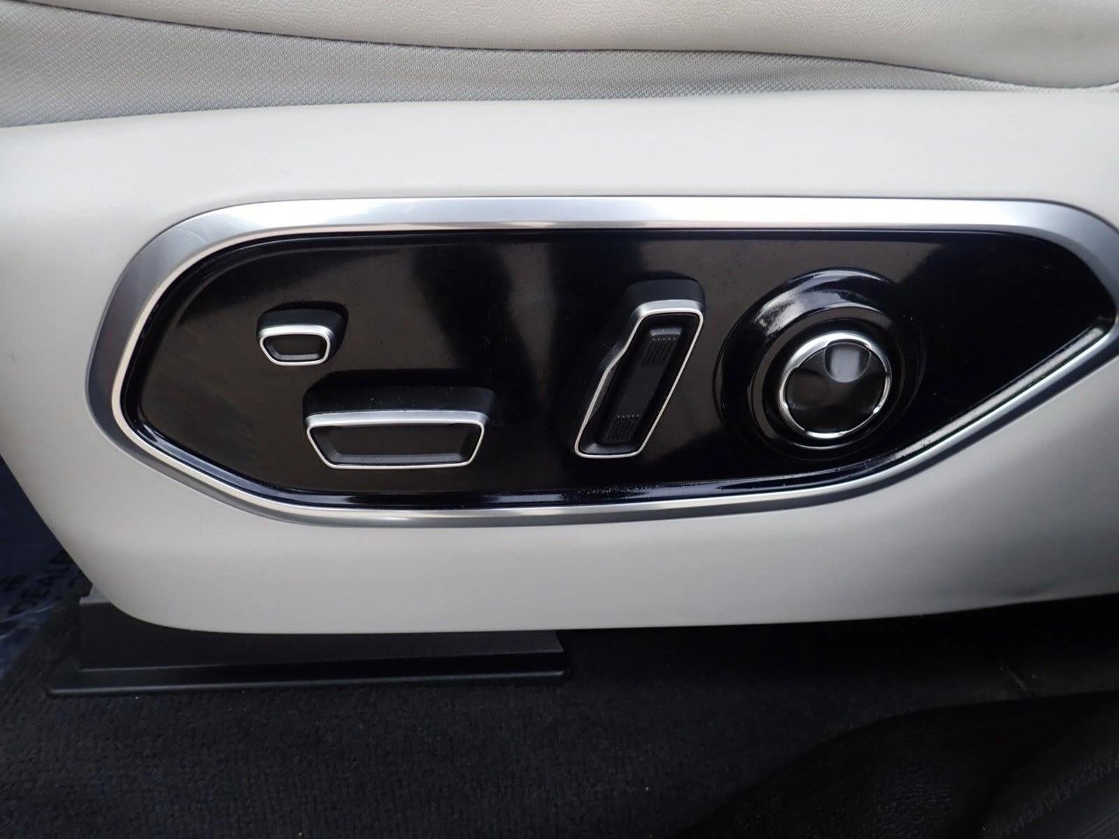 2022 Jeep Grand Cherokee 4xe Overland 4x4