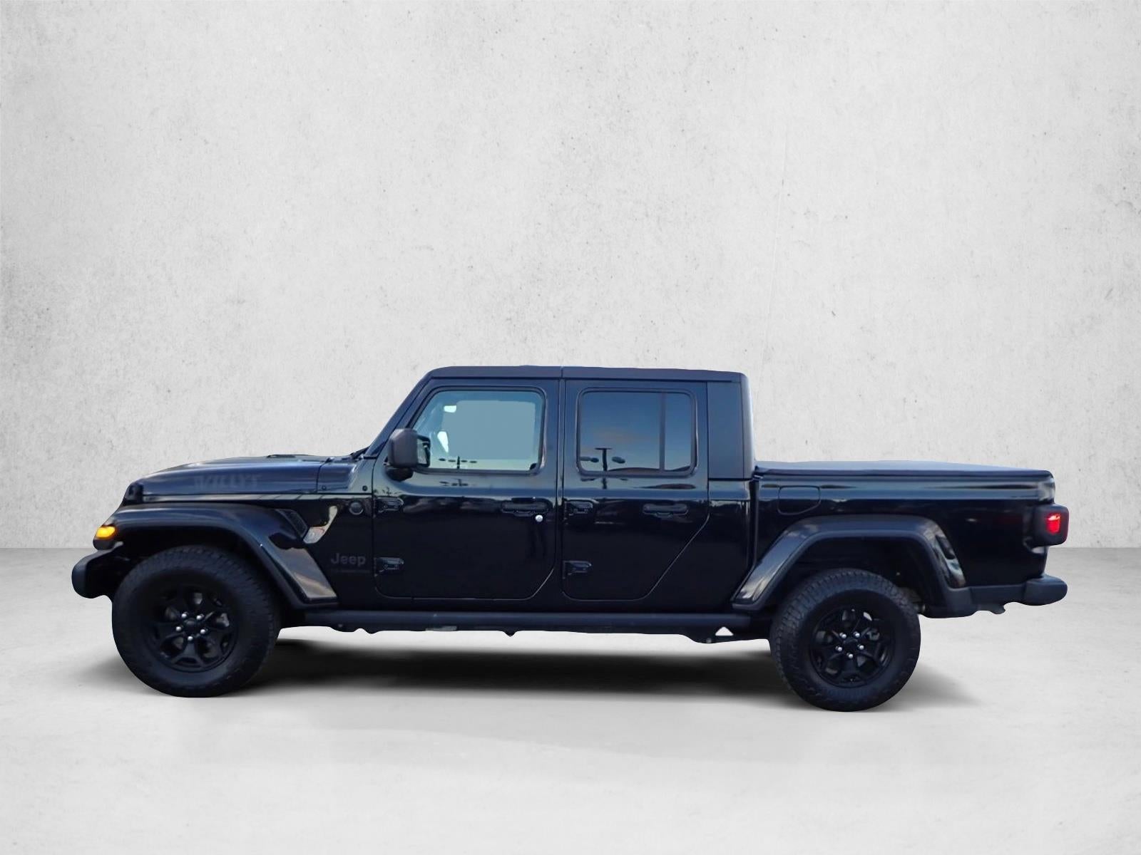 2021 Jeep Gladiator Willys photo 2
