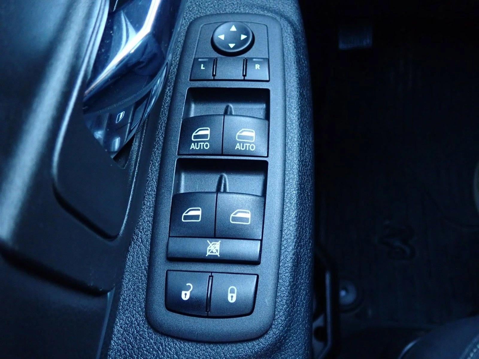 2024 RAM 1500 Classic Warlock Crew Cab 4x4 5'7" Box