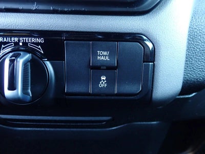 2022 RAM 1500 Big Horn Crew Cab 4x4 5'7" Box