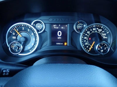 2022 RAM 1500 Big Horn Crew Cab 4x4 5'7" Box