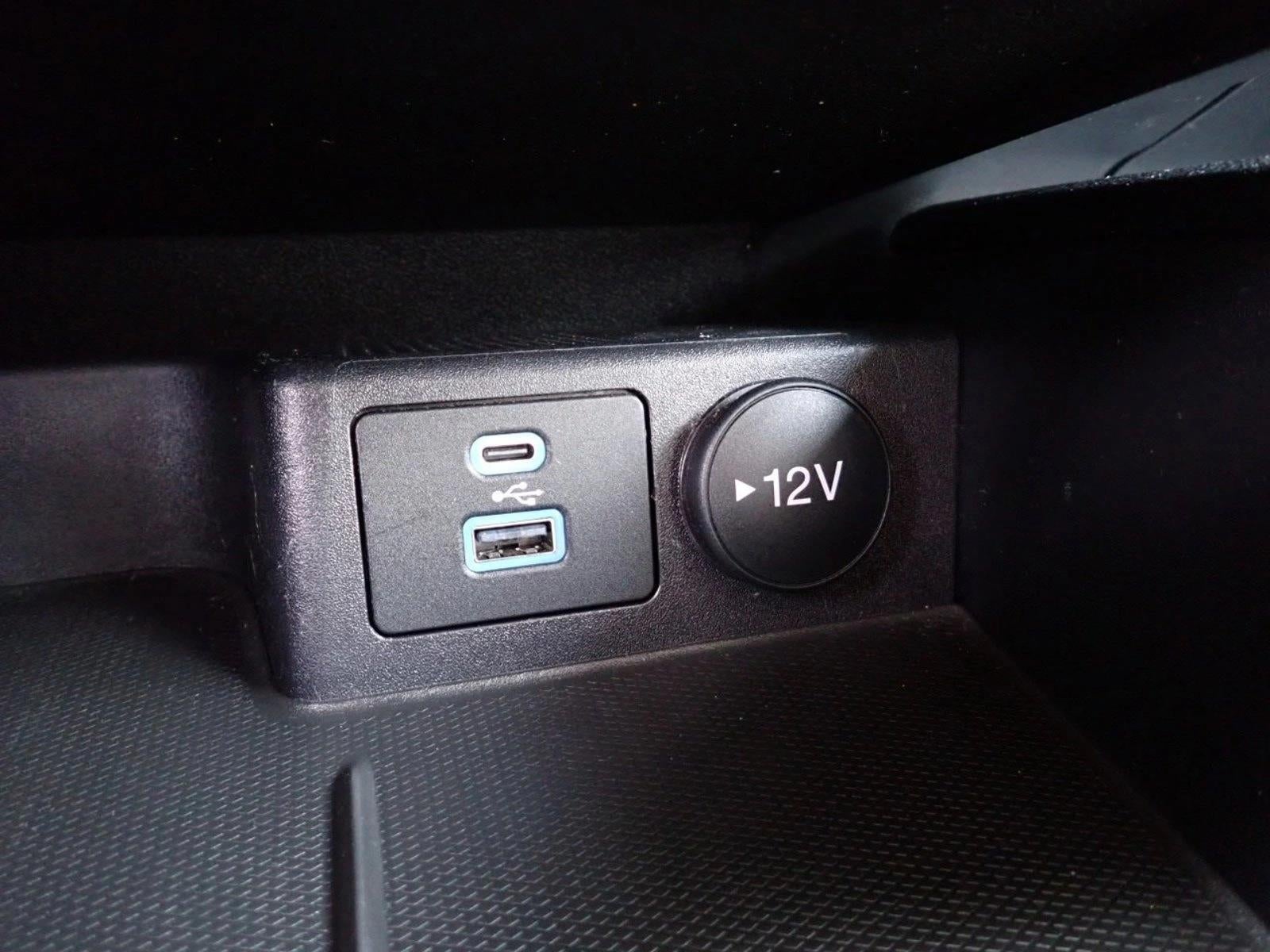 2022 Ford Escape SE Hybrid