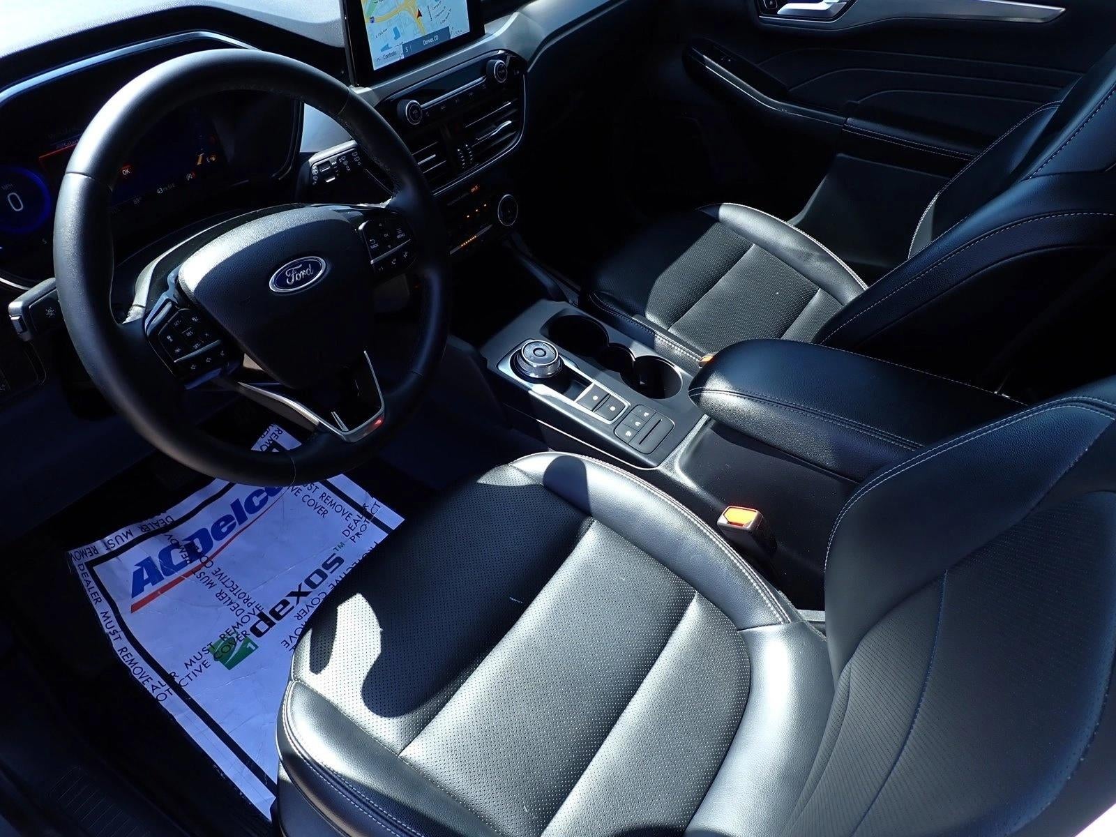 2022 Ford Escape Titanium
