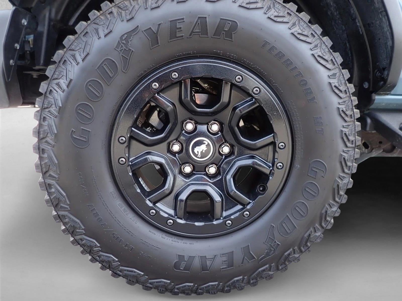 2023 Ford Bronco Base