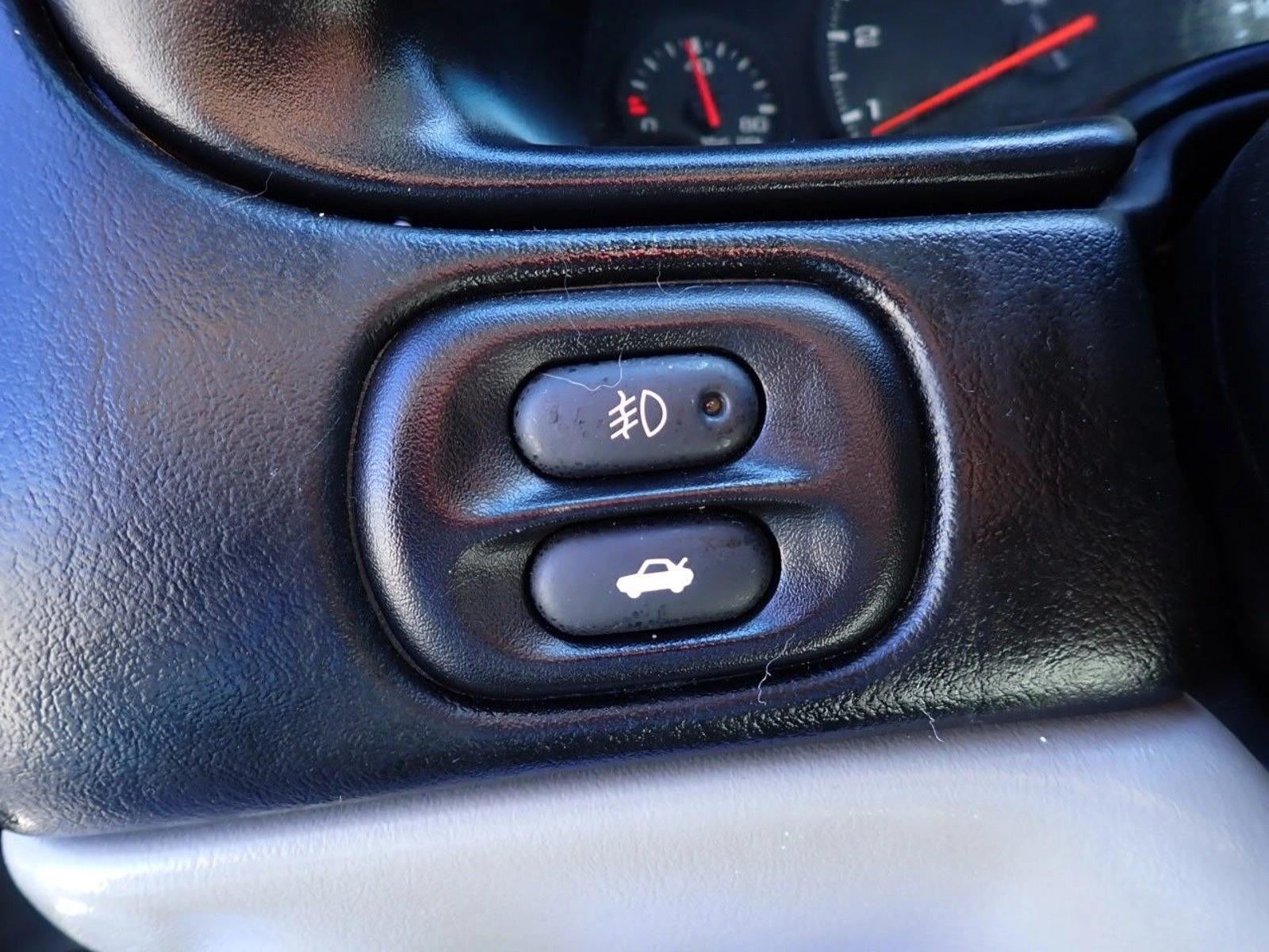 2003 Chevrolet Corvette Base