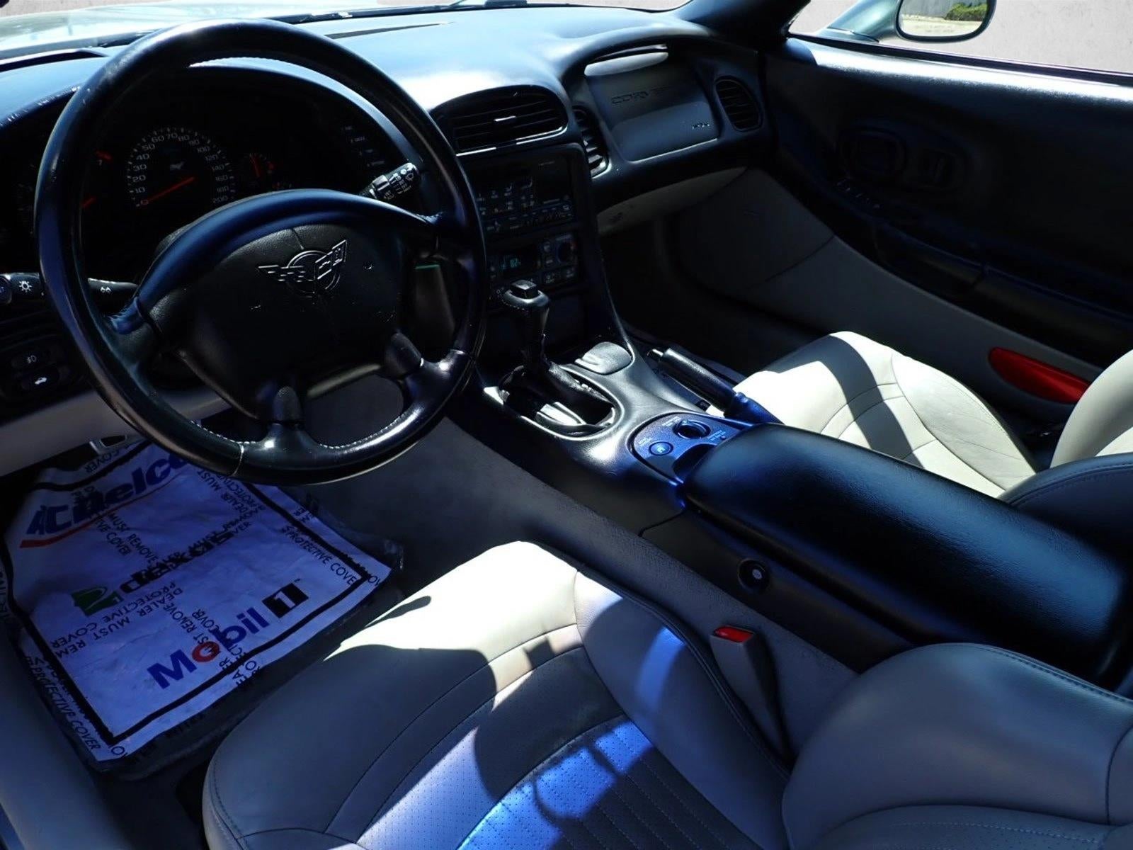 2003 Chevrolet Corvette Base