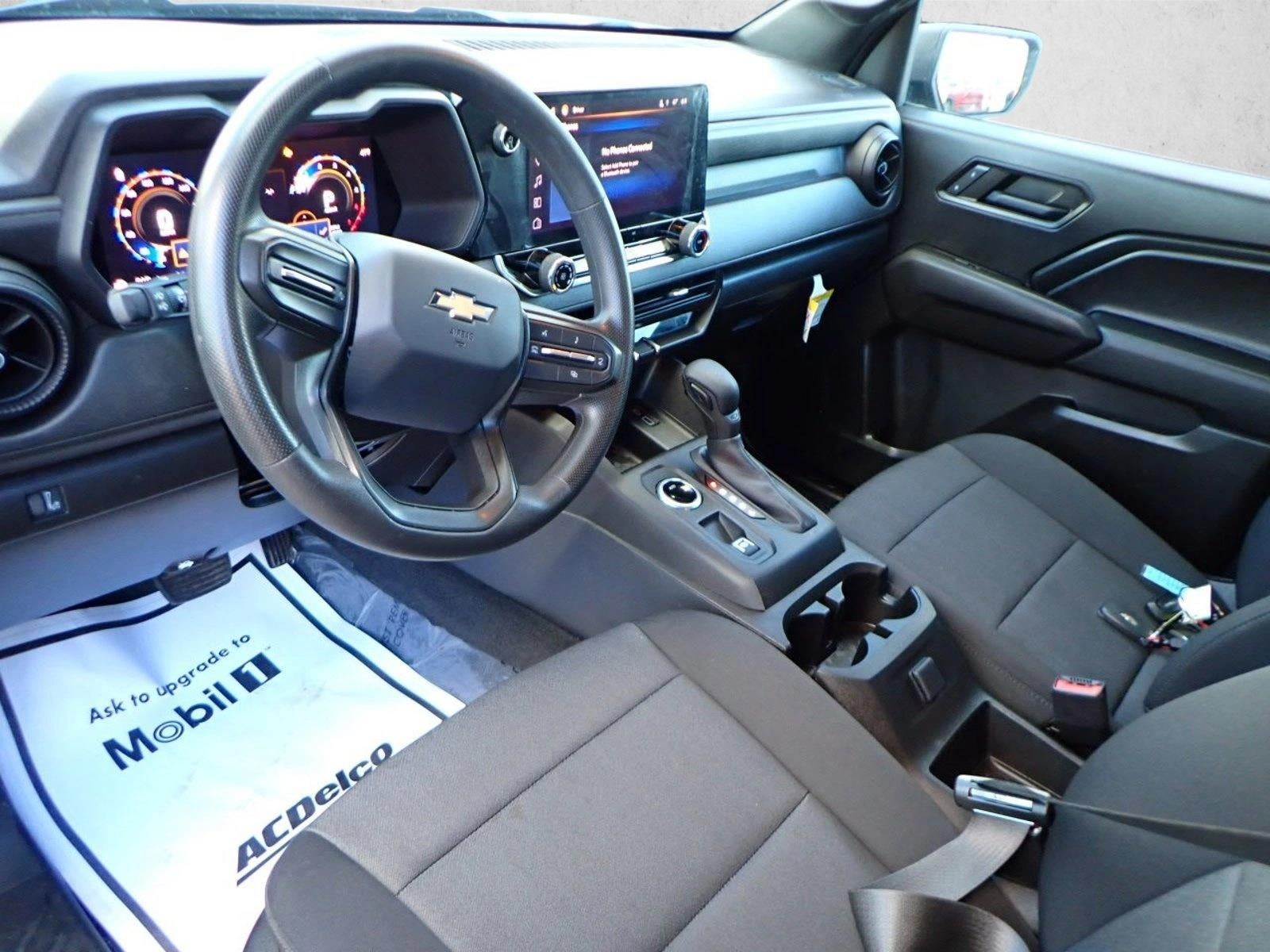 2024 Chevrolet Colorado WT