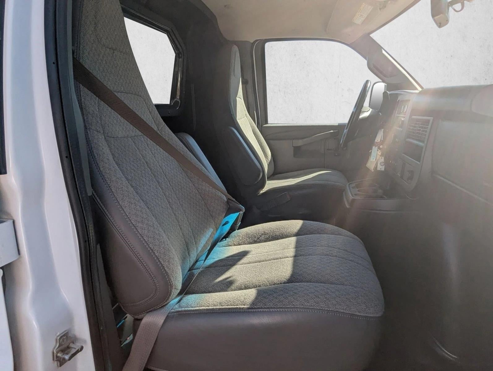 2022 Chevrolet Express Cargo 3500 Base