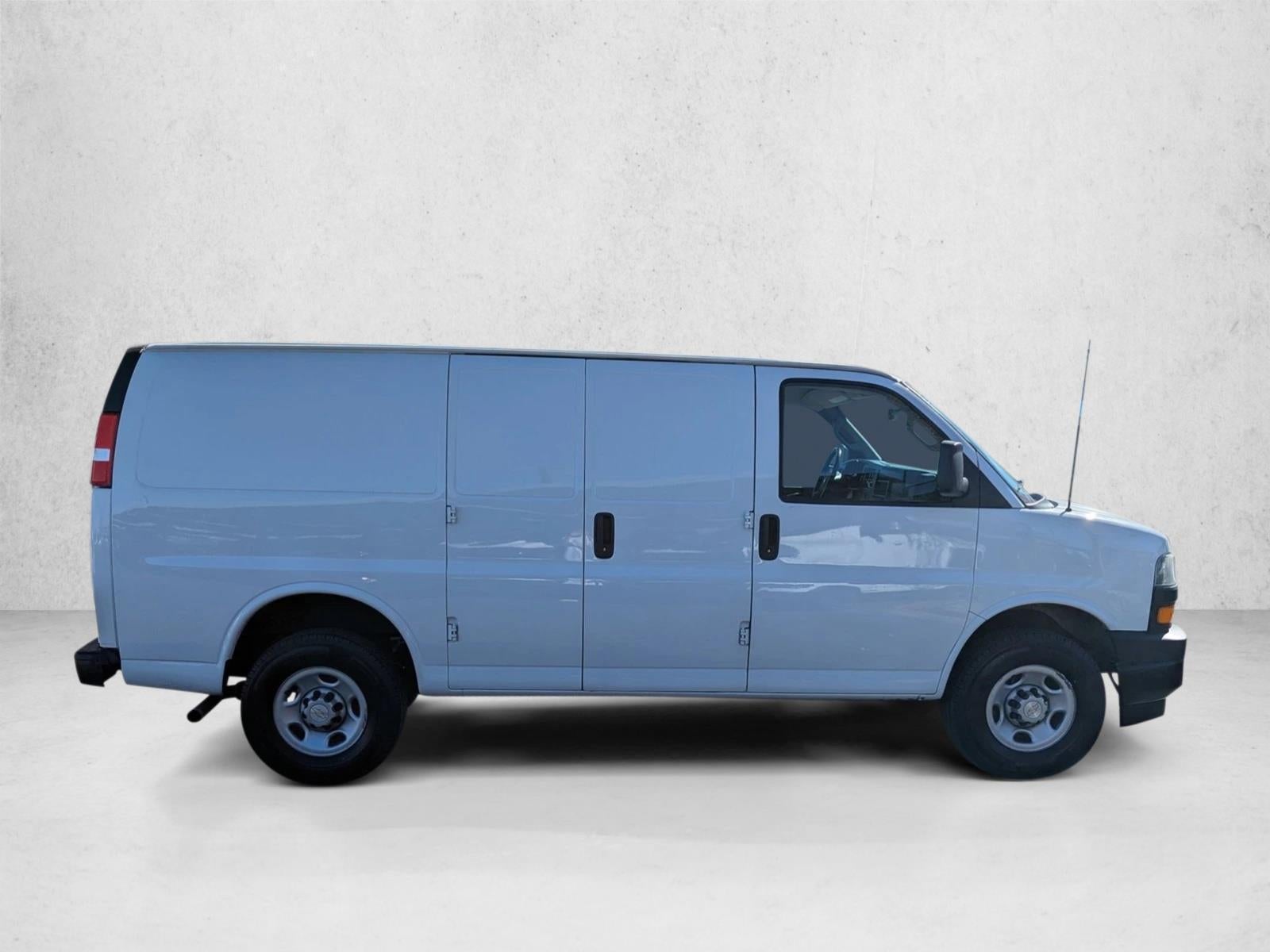 2022 Chevrolet Express Cargo 3500 Base