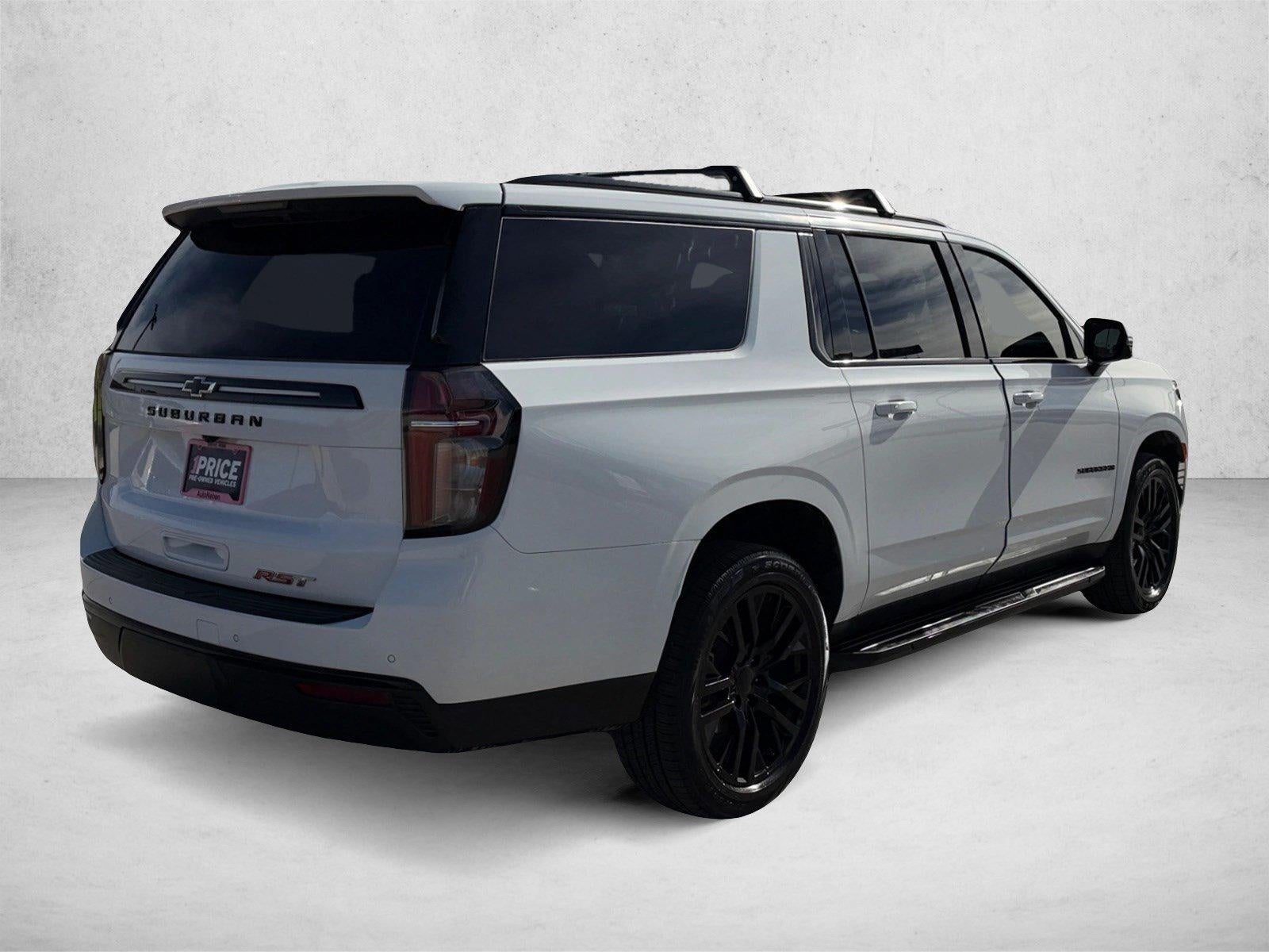 2023 Chevrolet Suburban RST
