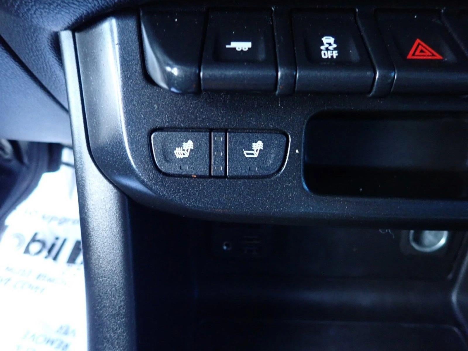 2021 GMC Canyon 4WD AT4 w/Leather