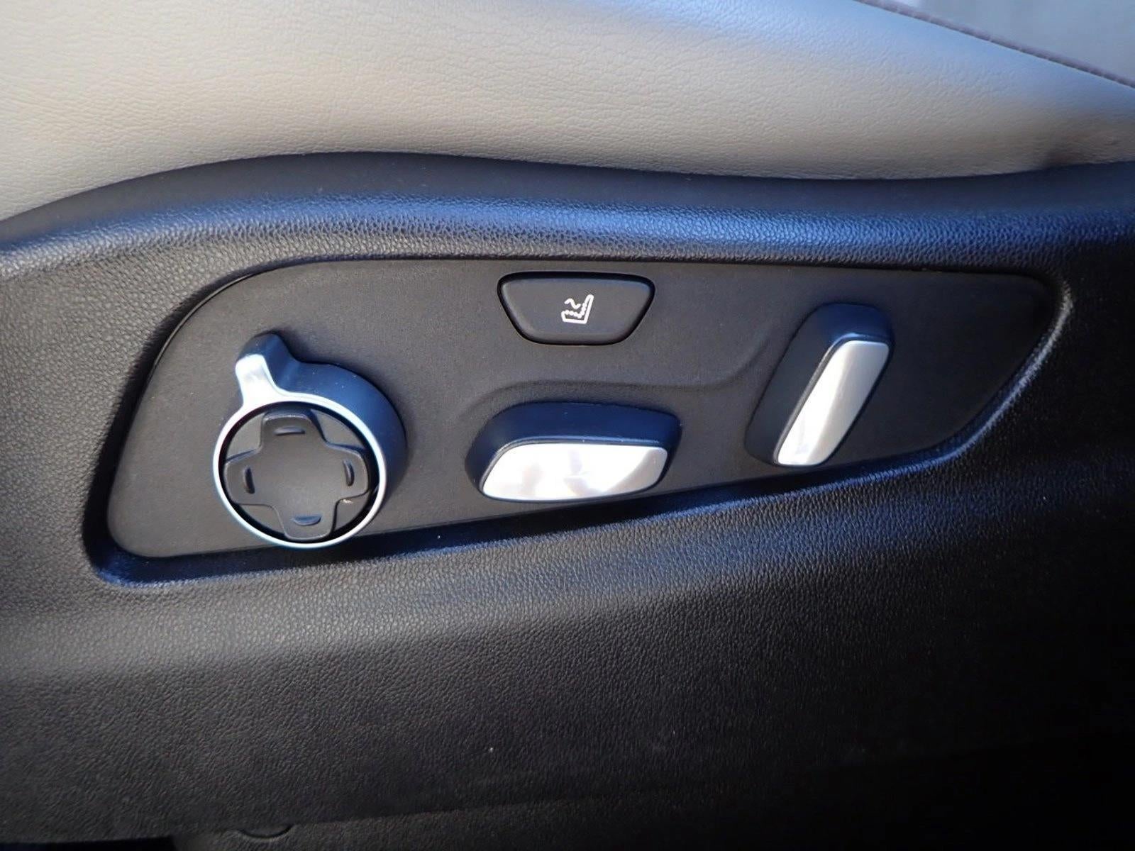 2019 Cadillac XT4 AWD Premium Luxury