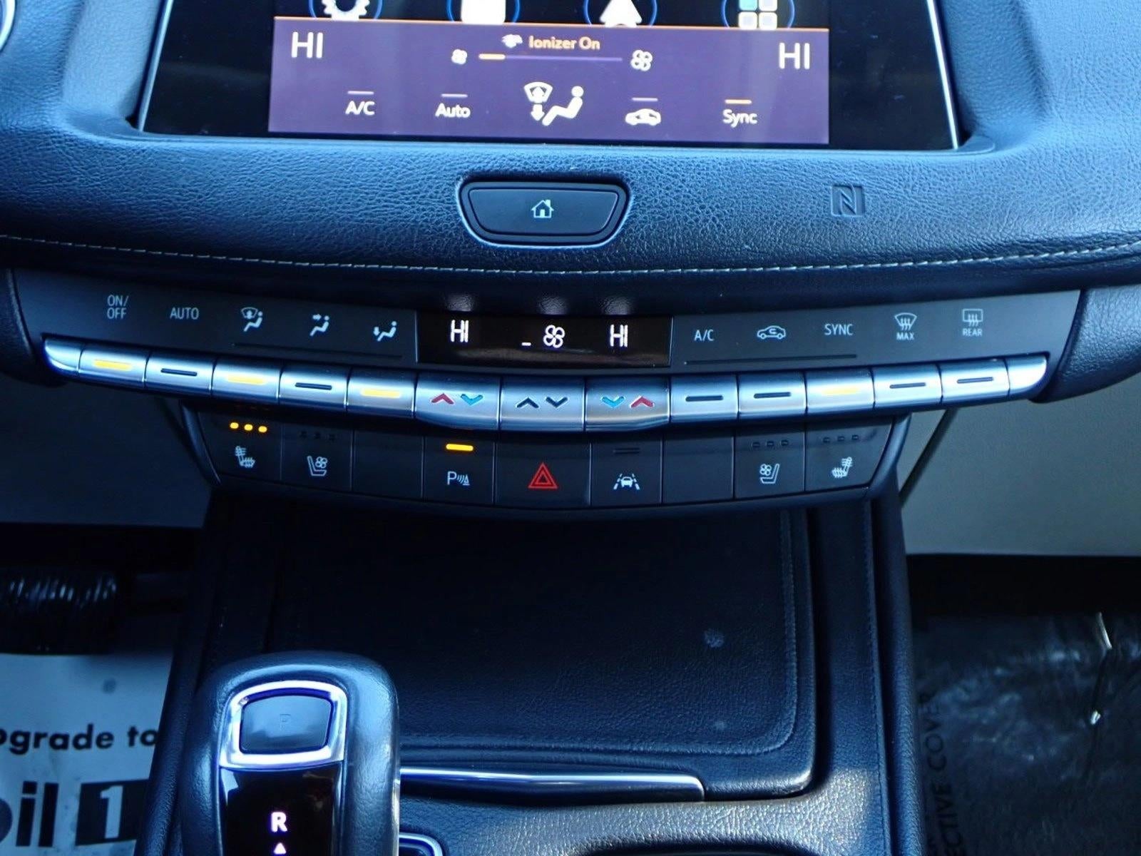 2019 Cadillac XT4 AWD Premium Luxury