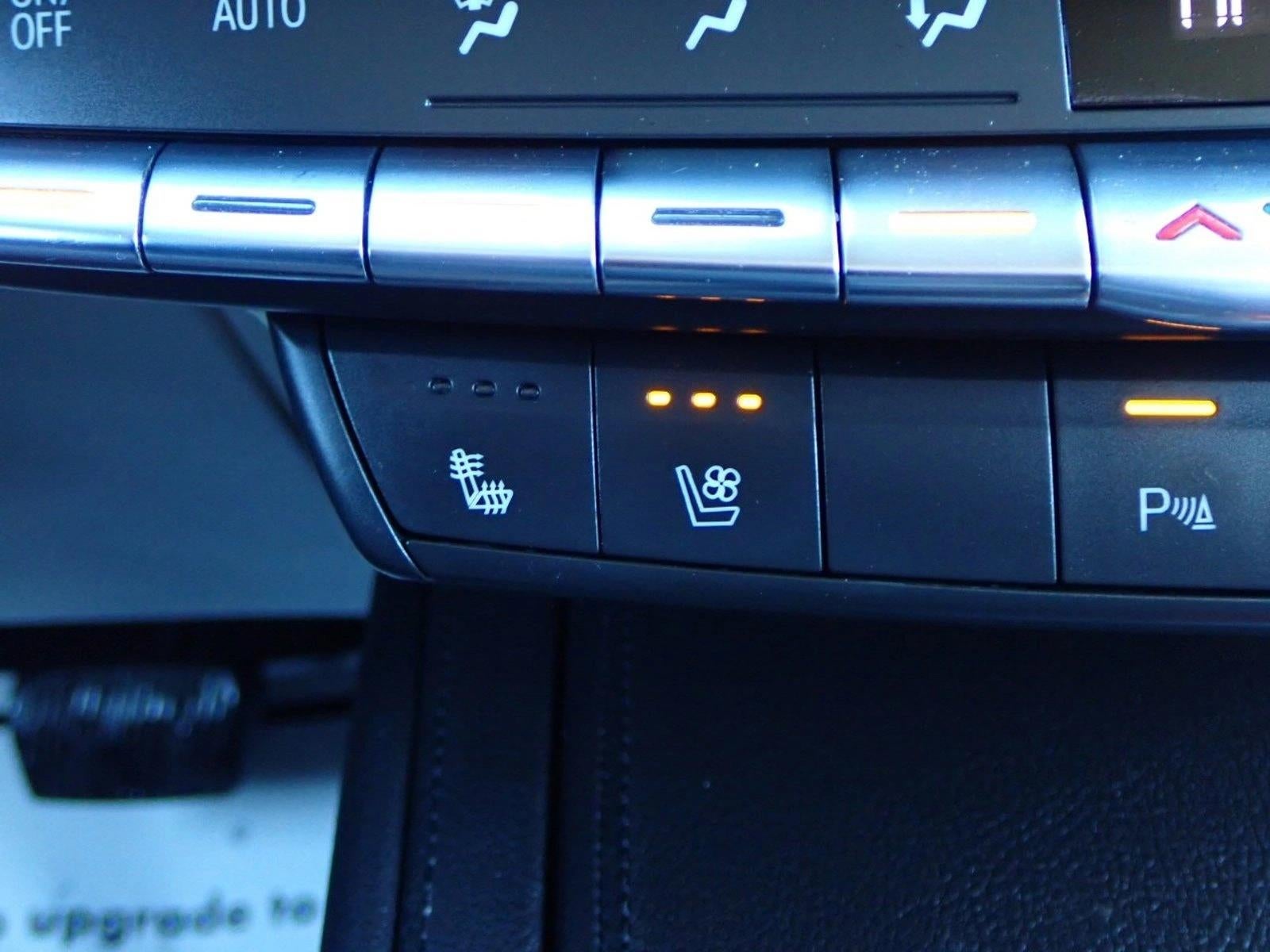 2019 Cadillac XT4 AWD Premium Luxury