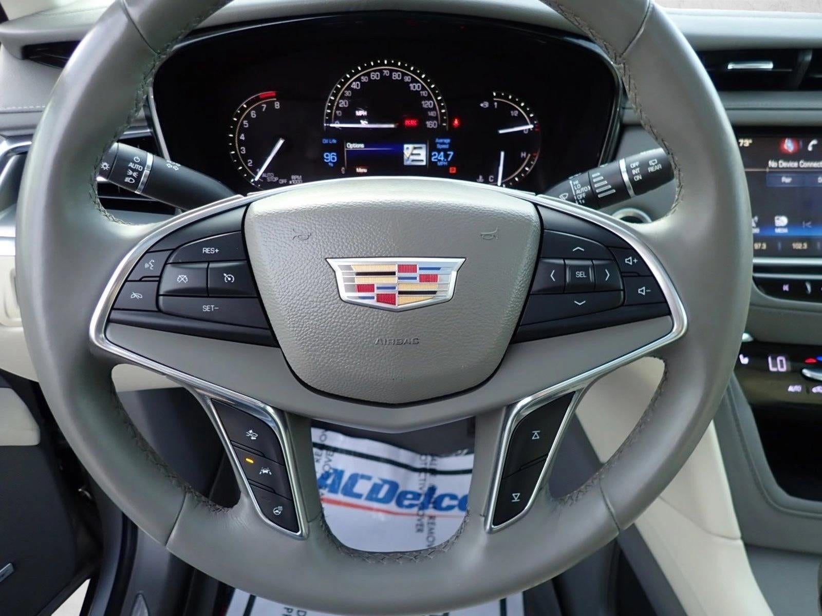 2017 Cadillac XT5 Luxury FWD