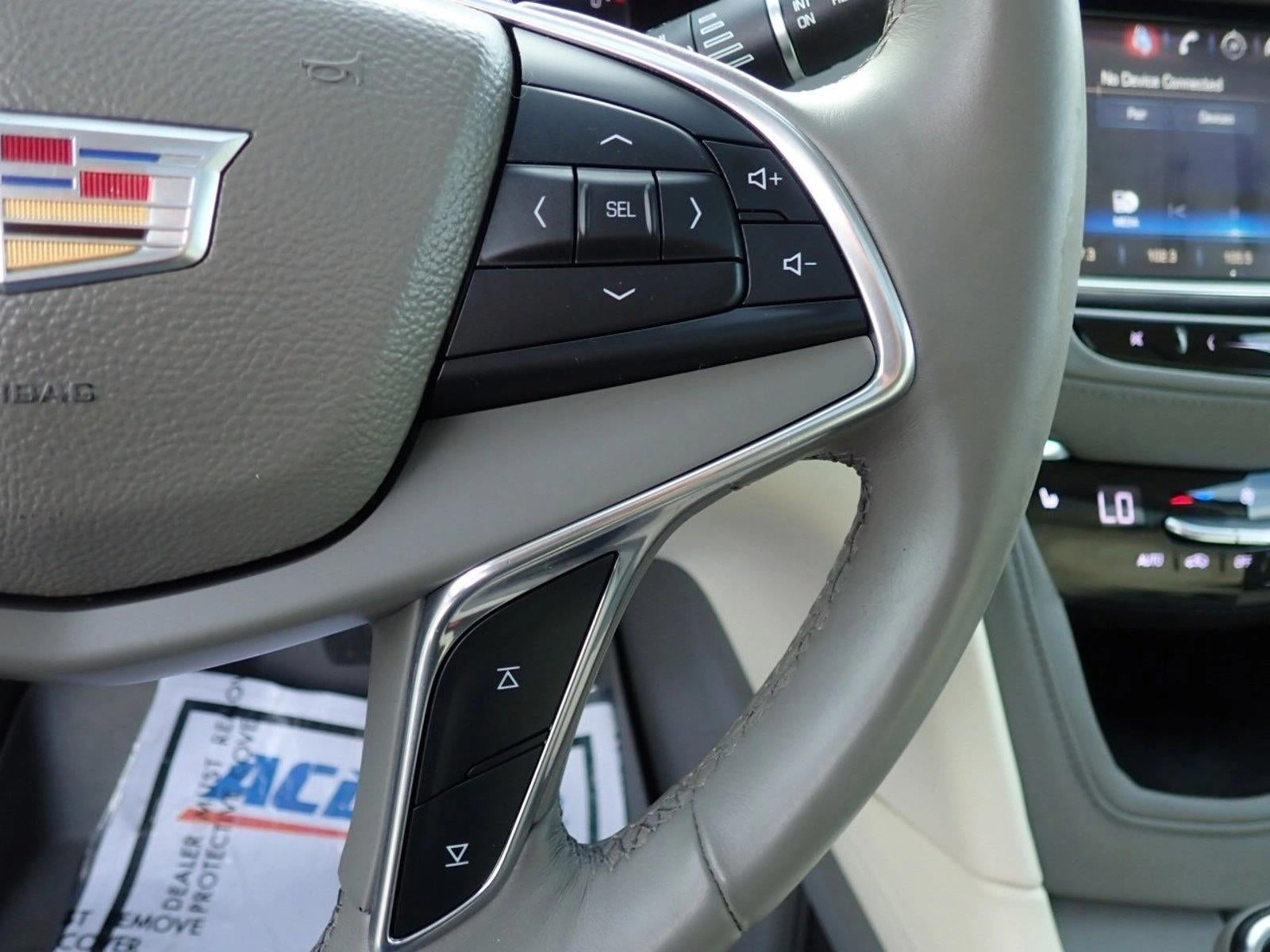 2017 Cadillac XT5 Luxury FWD