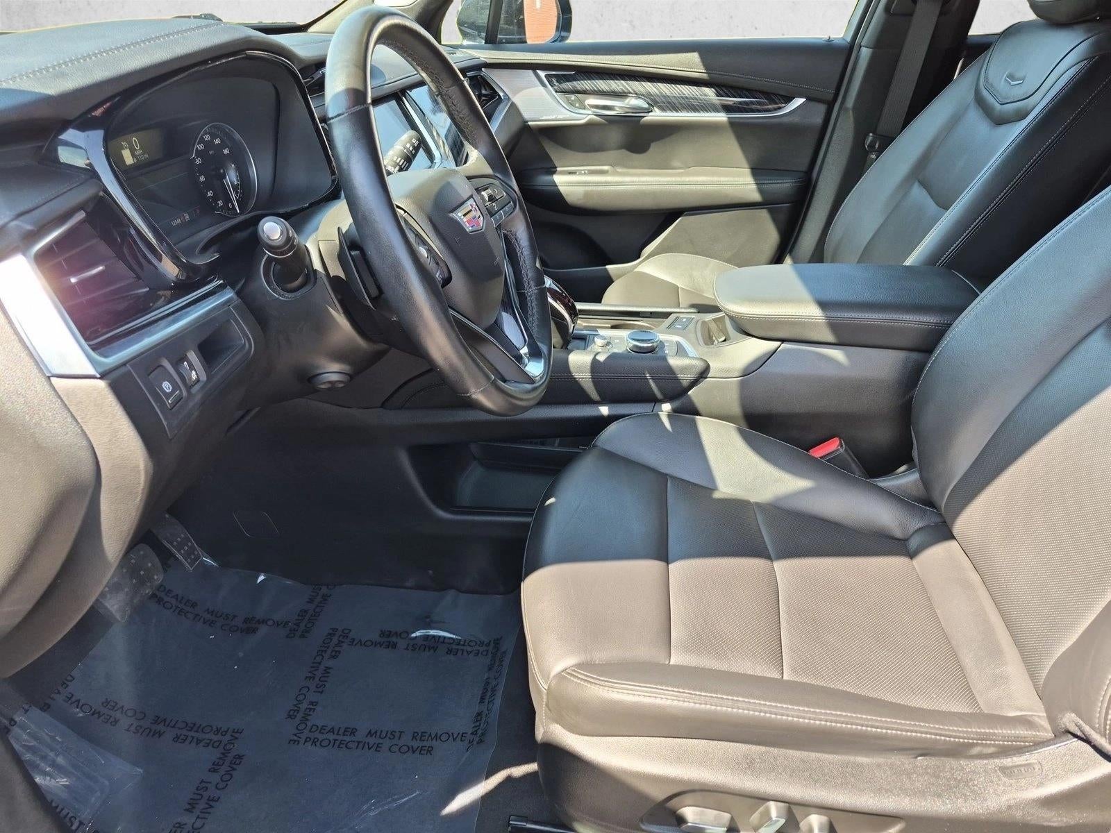 2025 Cadillac XT6 Premium Luxury