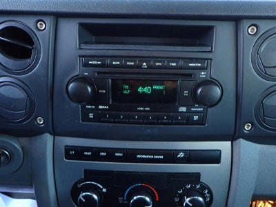 2007 Jeep Commander Sport