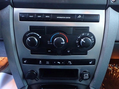 2007 Jeep Commander Sport