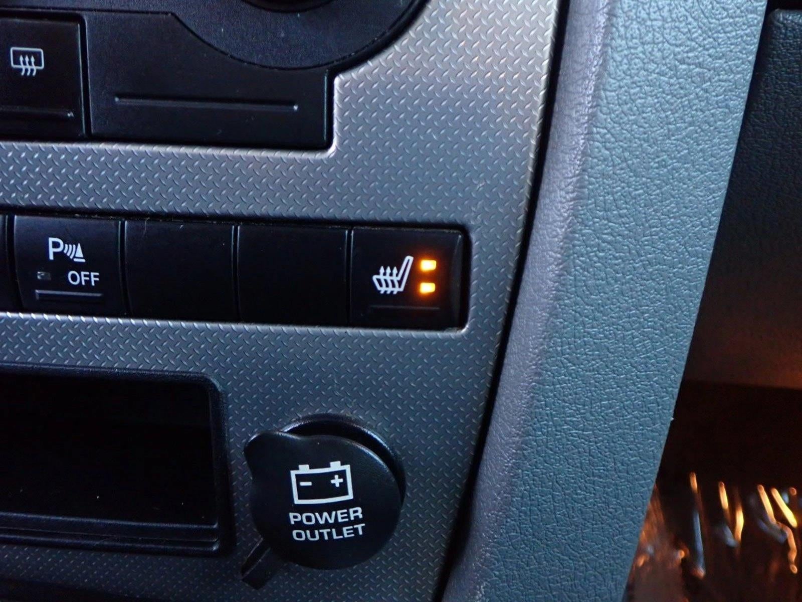 2007 Jeep Commander Sport