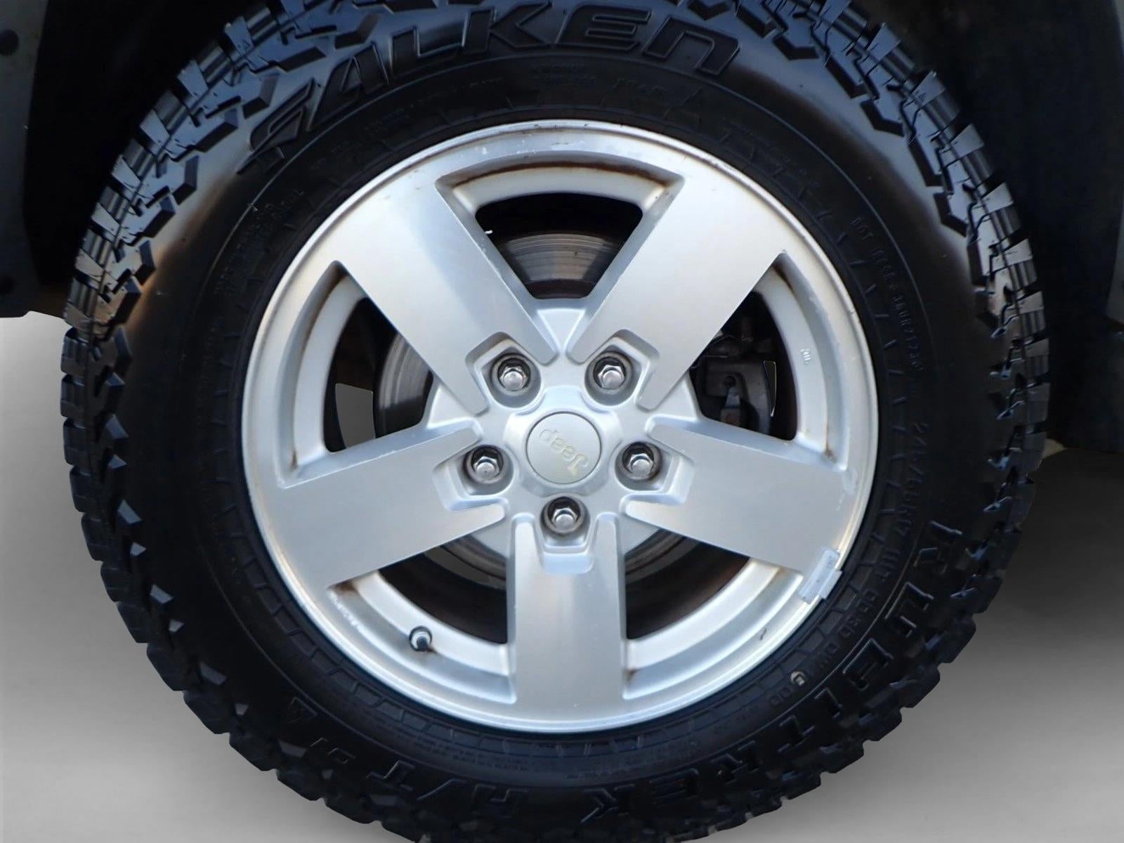 2007 Jeep Commander Sport