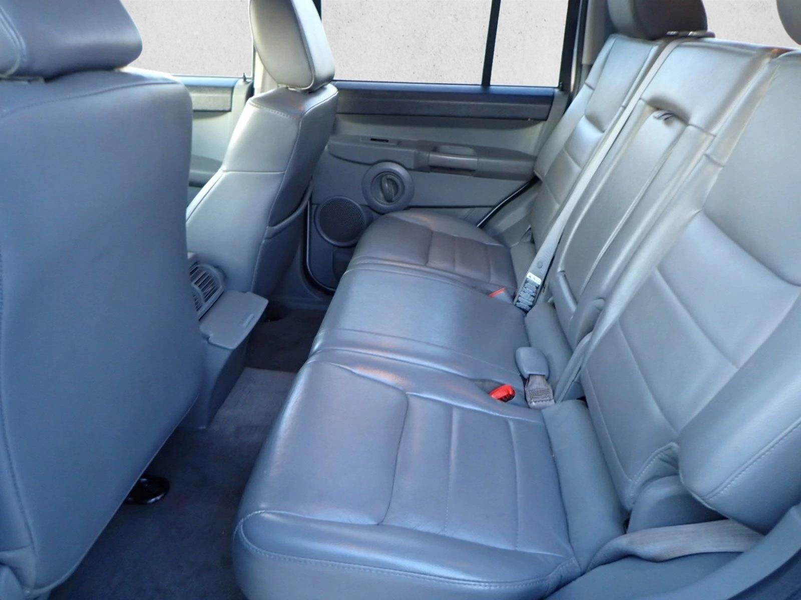 2007 Jeep Commander Sport