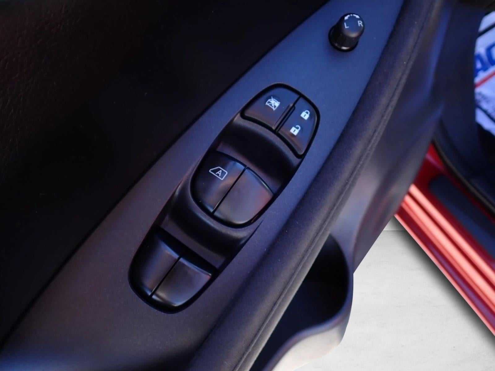 2015 Nissan LEAF S