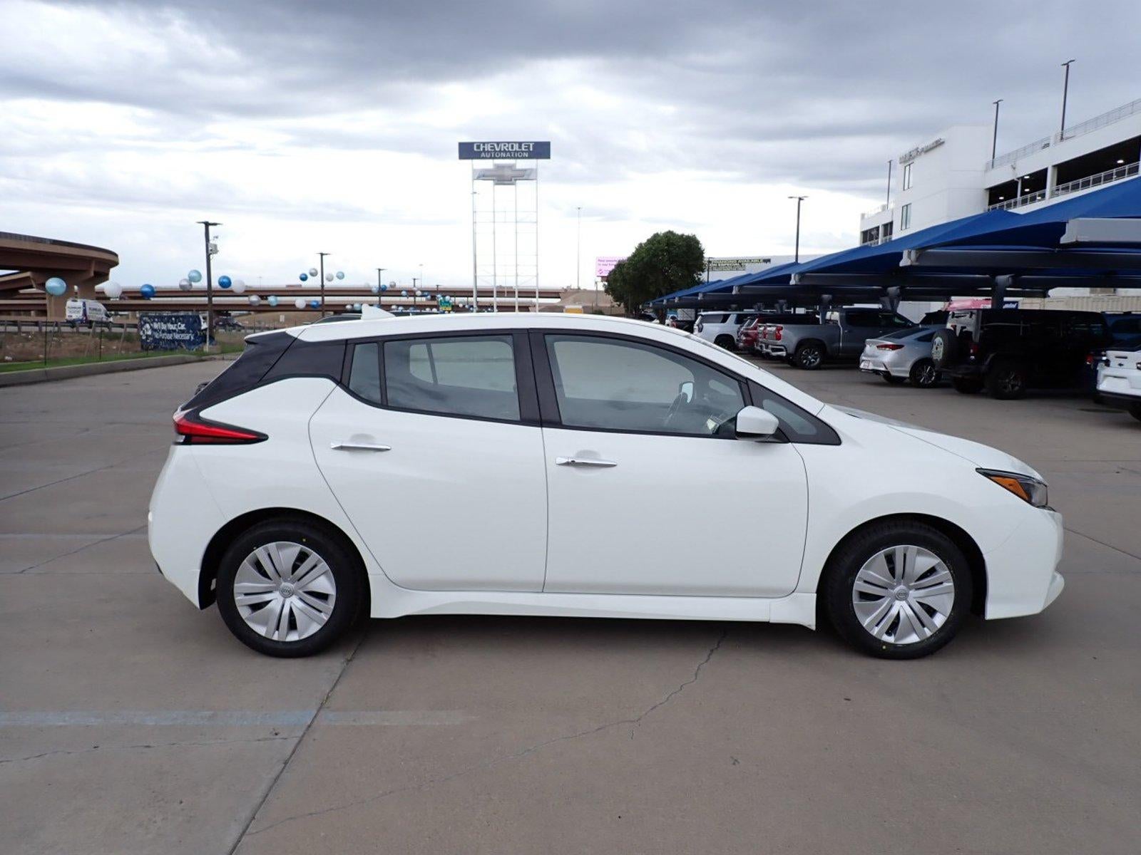 2025 Nissan LEAF S