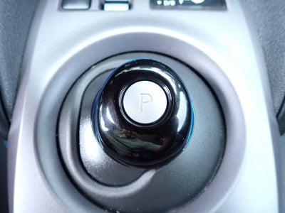 2025 Nissan LEAF S
