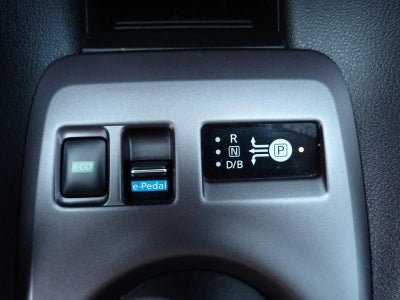 2025 Nissan LEAF S