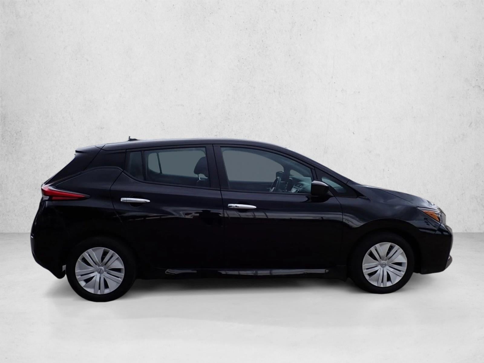 2025 Nissan LEAF S