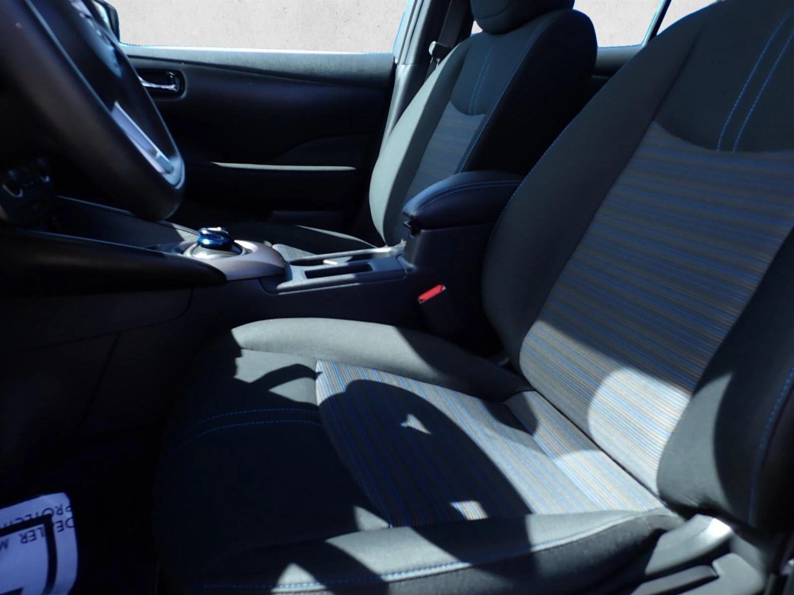 2025 Nissan LEAF S