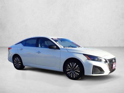 2025 Nissan Altima SV FWD