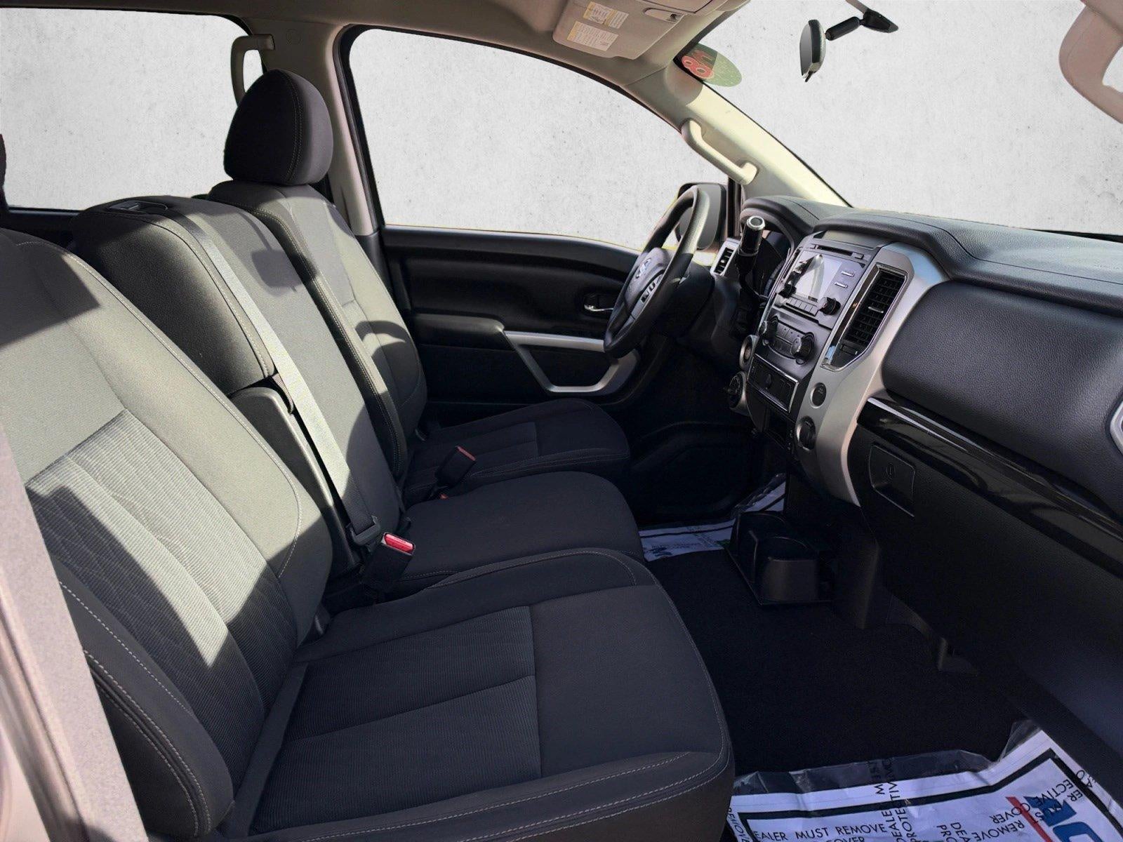 2018 Nissan Titan SV