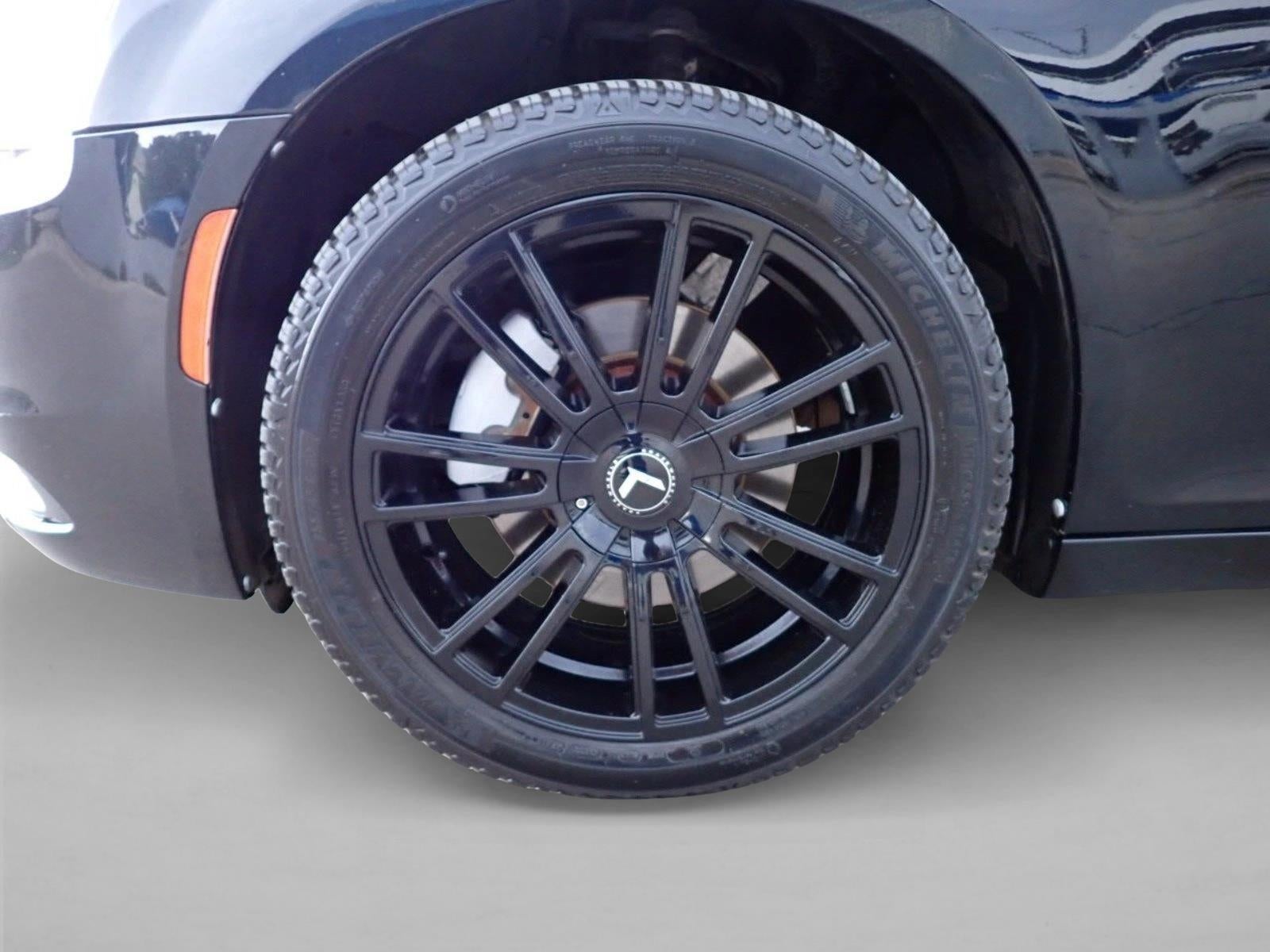 2019 Chrysler 300 300S