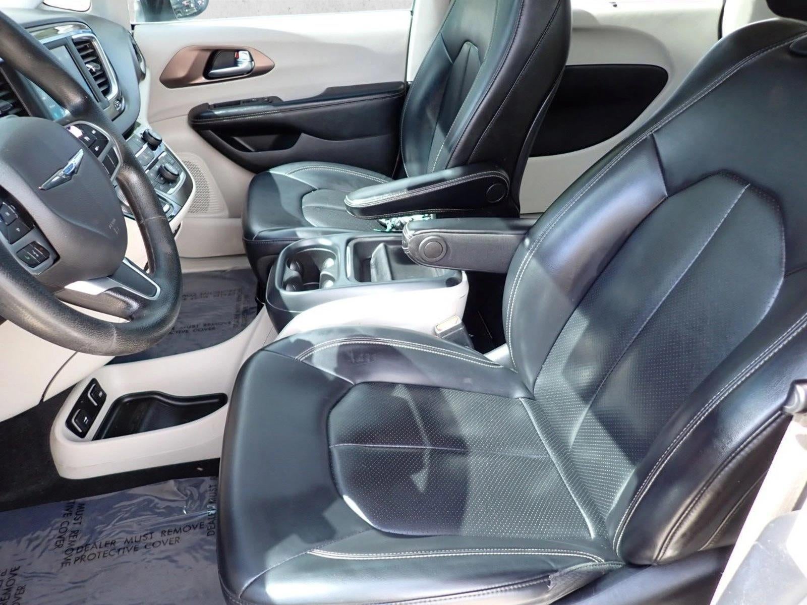 2021 Chrysler Voyager LXI