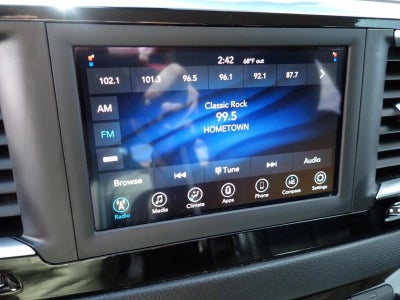 2021 Chrysler Voyager LXI