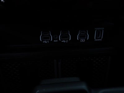 2025 RAM 3500 LimitedLimited Longhorn Mega Cab 4x4 6'4" Box