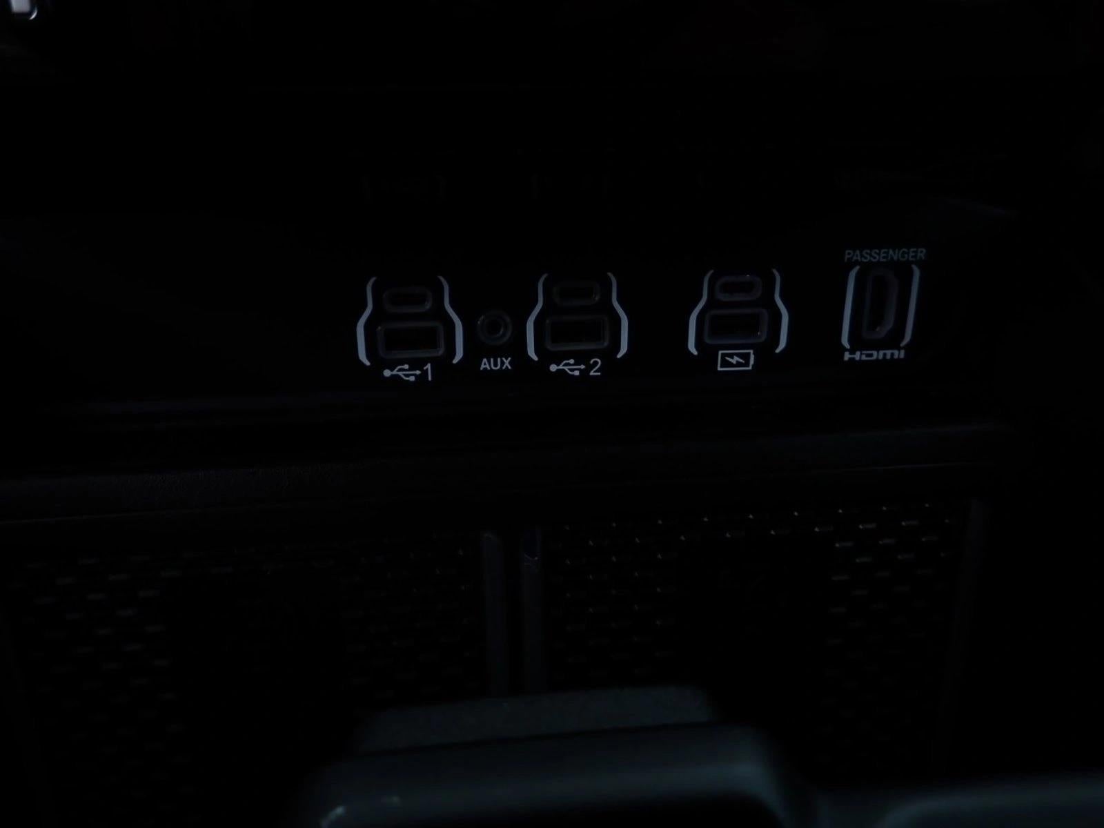 2025 RAM 3500 LimitedLimited Longhorn Mega Cab 4x4 6'4" Box