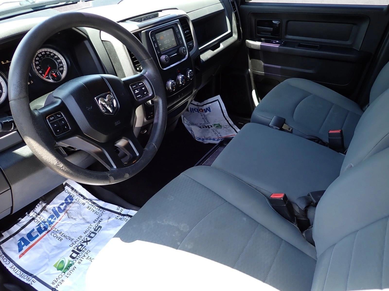 2018 RAM 1500 Express Crew Cab 4x4 5'7" Box