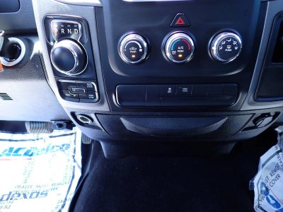 2018 RAM 1500 Express Crew Cab 4x4 5'7" Box