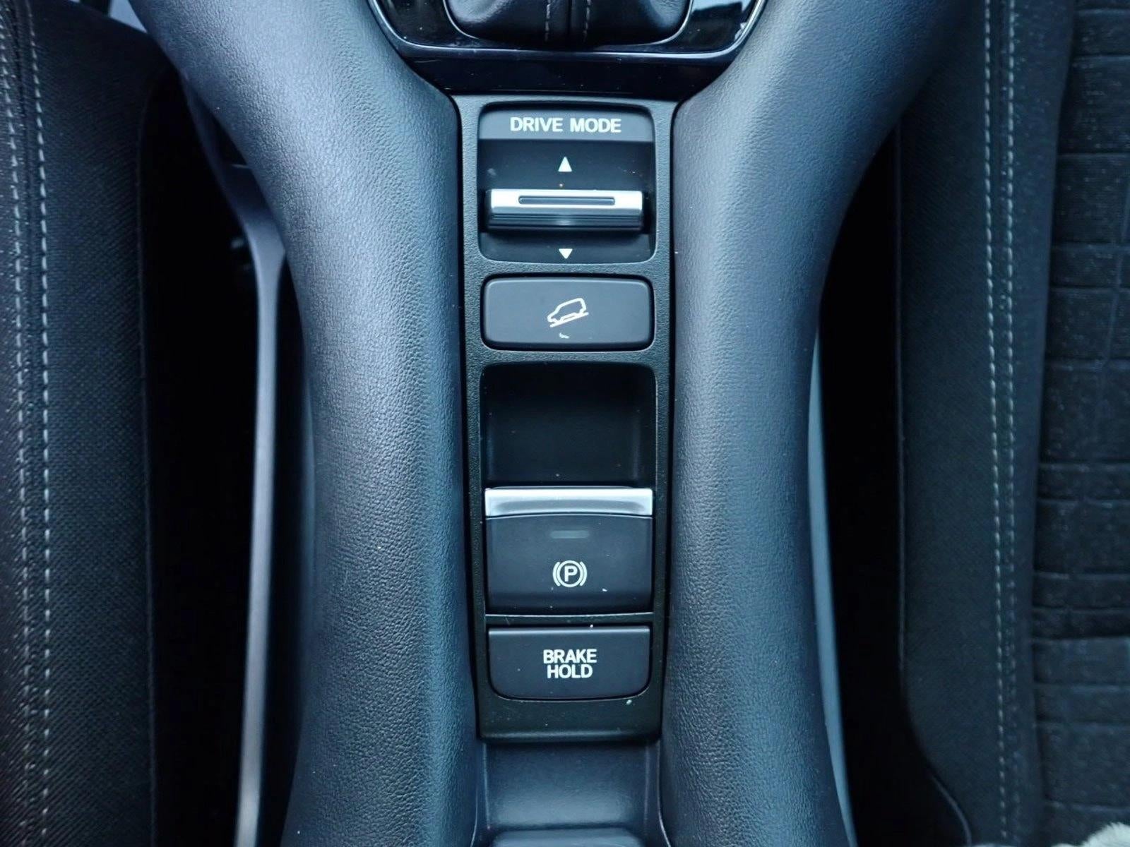 2025 Honda HR-V AWD LX