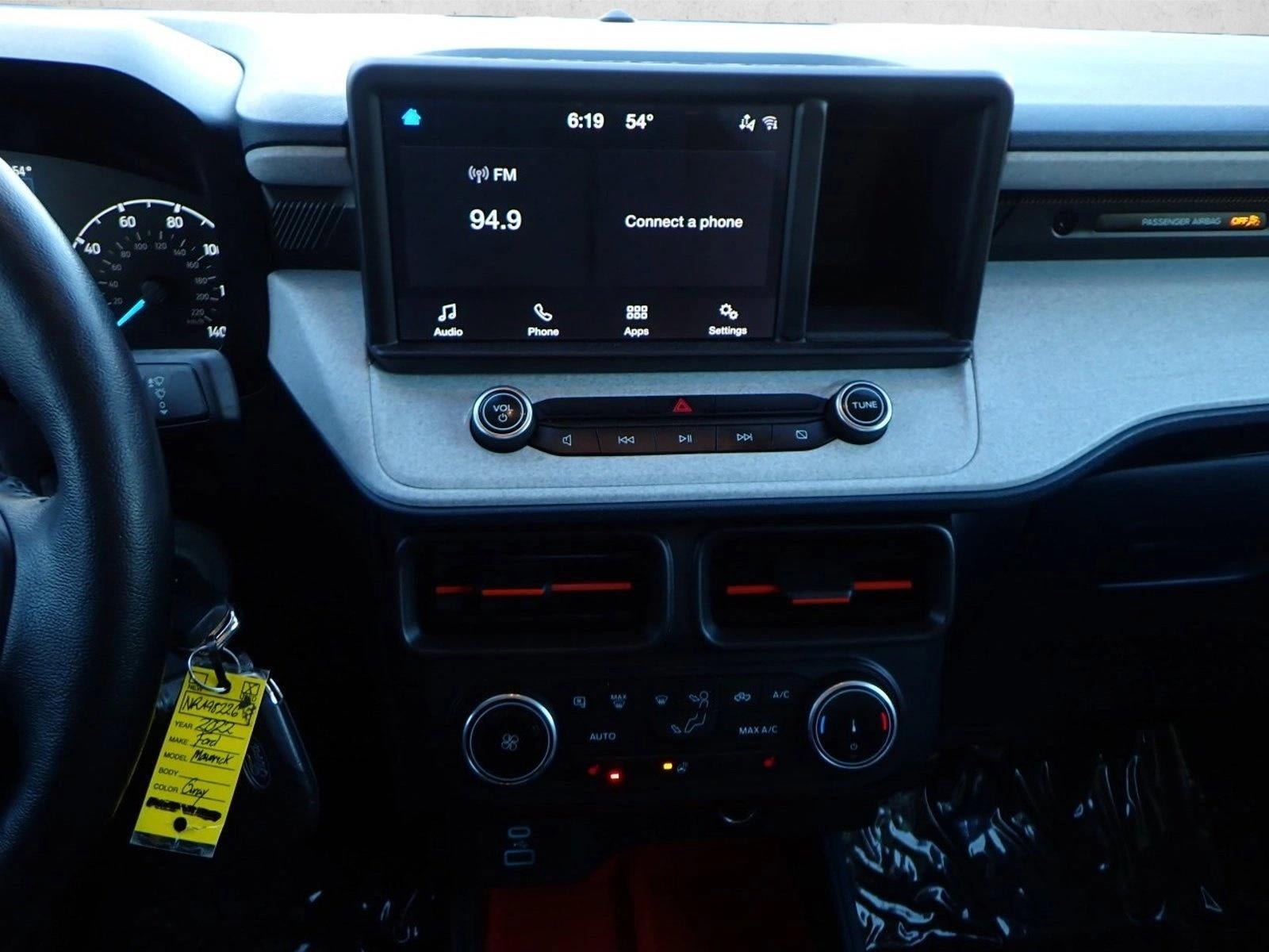 2022 Ford Maverick XL