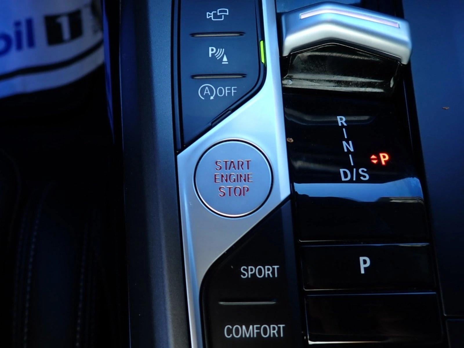 2023 BMW 230 i xDrive