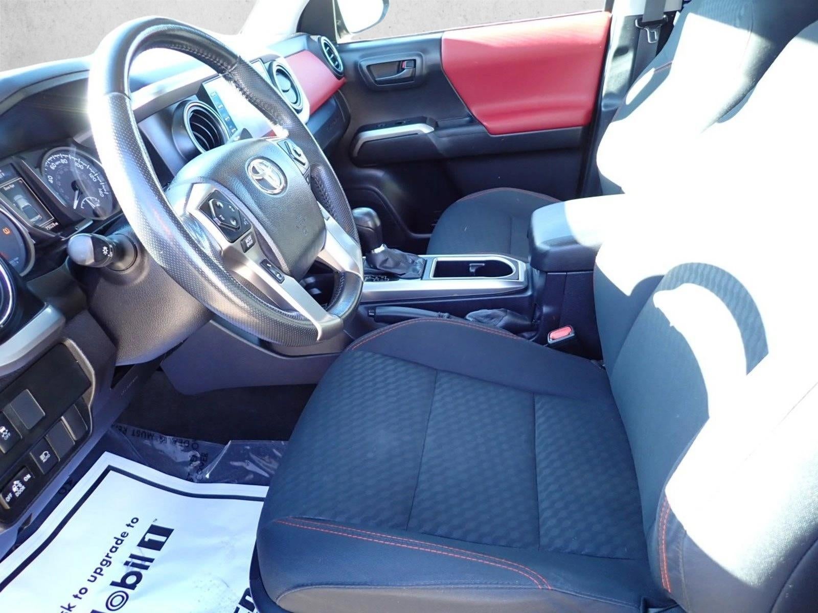 2022 Toyota Tacoma 4WD SR