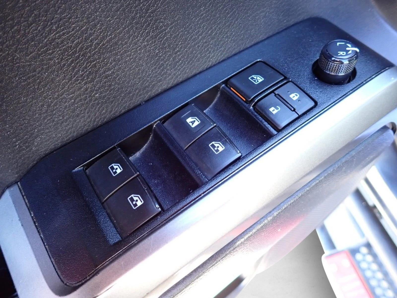 2022 Toyota Tacoma 4WD SR