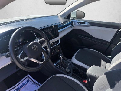 2025 Volkswagen Taos SE
